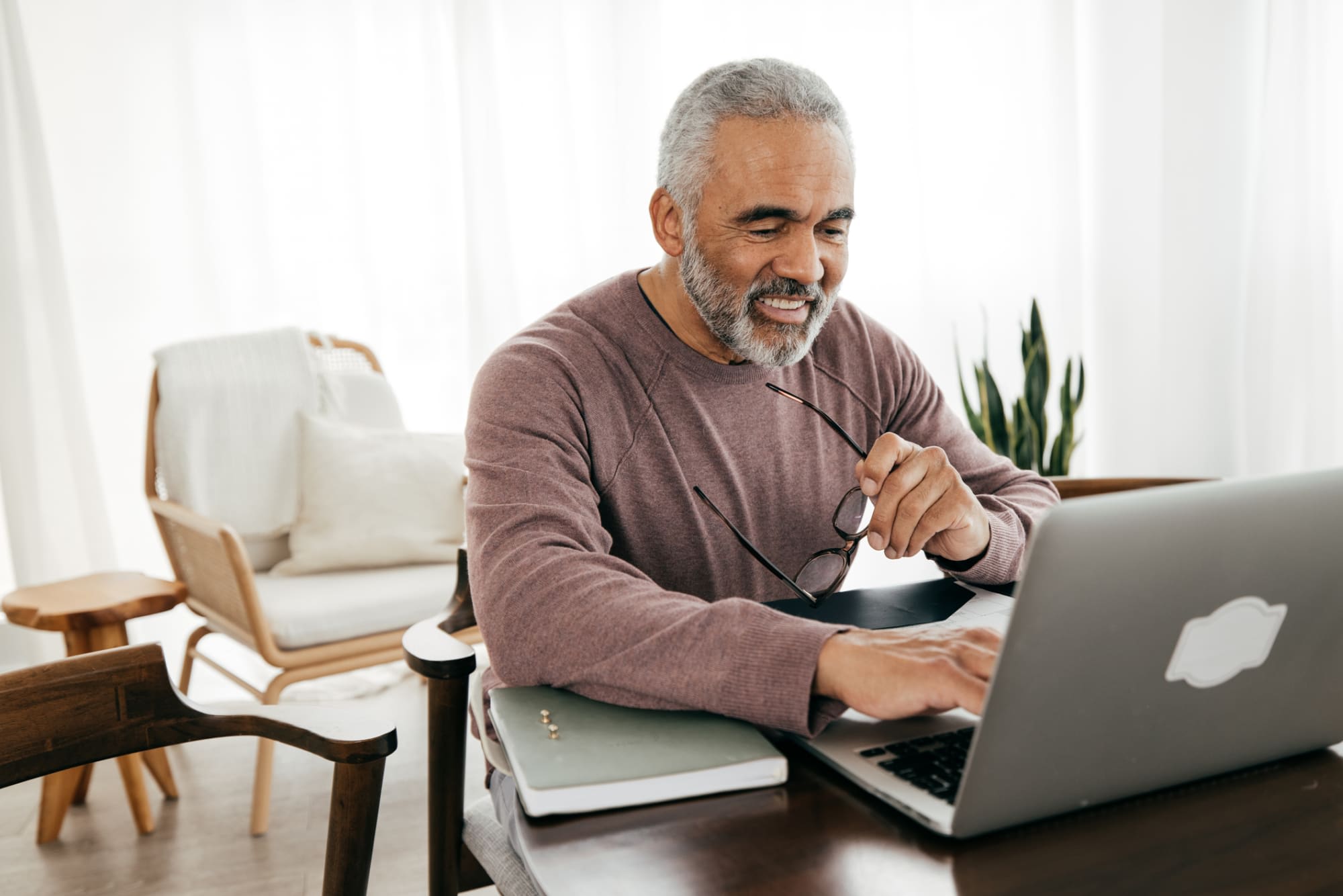 How to Become a Tax Manager